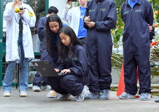 De laatste aanpassingen voor de eerste vlucht tussen de paden door.